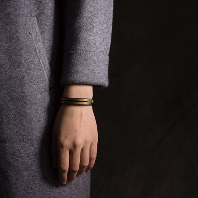 Bracelet d'équilibre vintage en cuir et cuivre pour l'harmonie intérieure