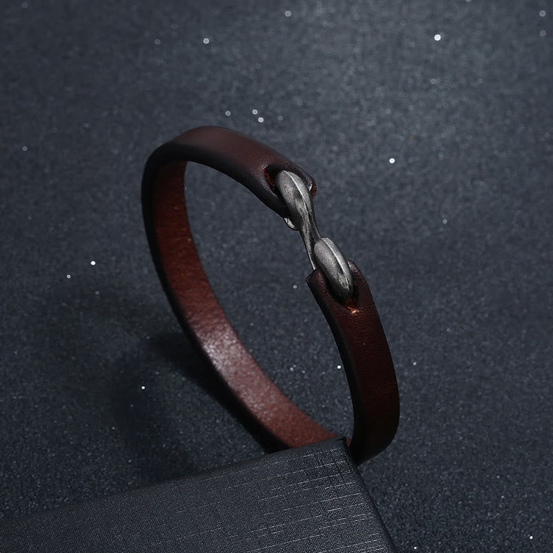 Bracelet vintage en cuir avec boucle renforcée pour la protection spirituelle