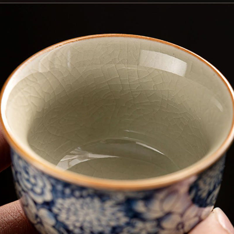 Tasse à thé vintage en céramique motif lotus | Vaisselle florale faite main