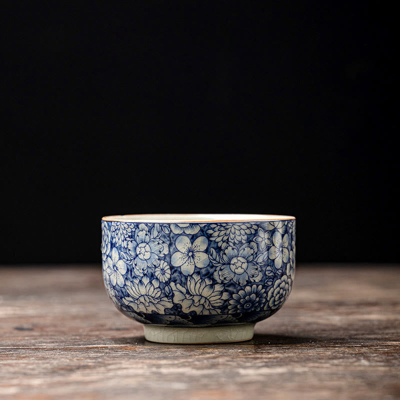 Tasse à thé vintage en céramique motif lotus | Vaisselle florale faite main