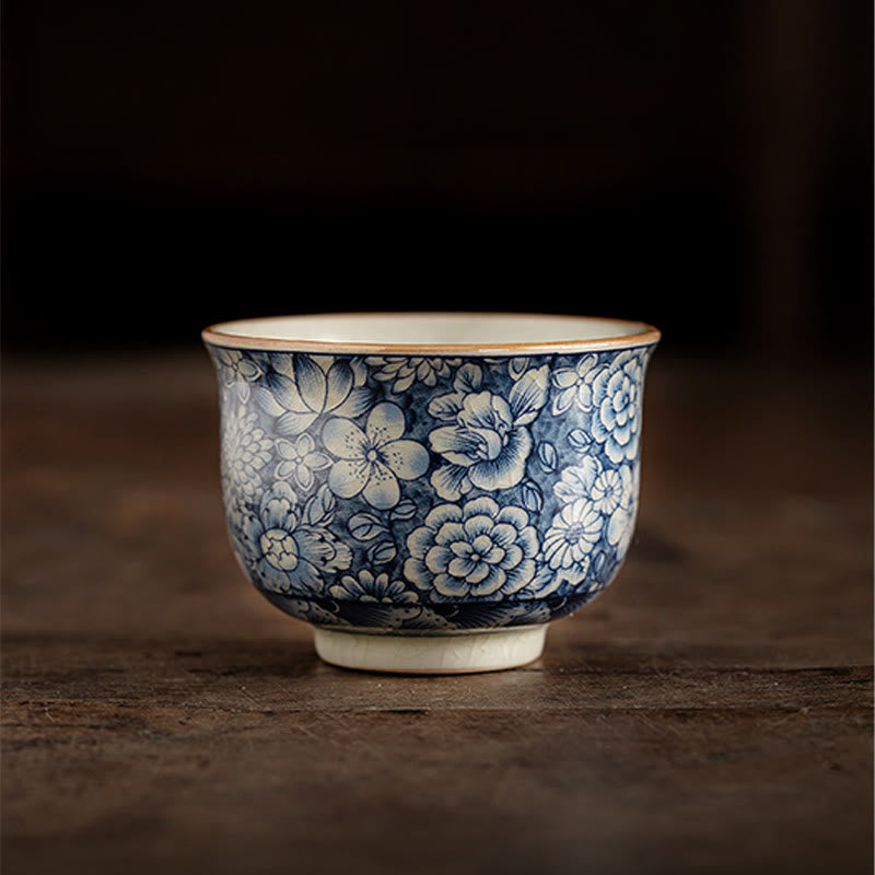 Tasse à thé vintage en céramique motif lotus | Vaisselle florale faite main
