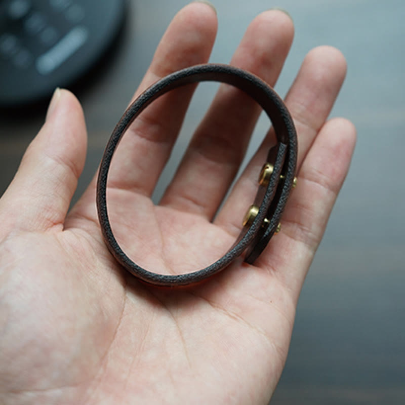Bracelet spirituel en cuir imprimé vintage avec équilibre en cuivre