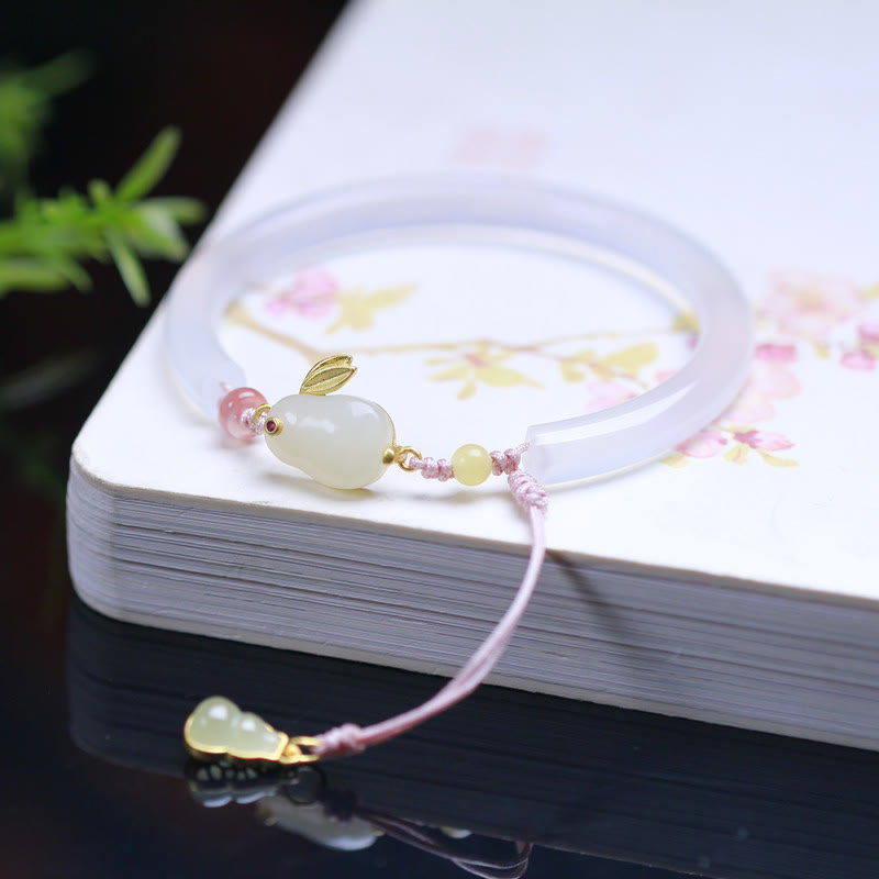 Bracelet Lapin en Jade Hetian et Agate Blanche pour une Énergie Positive