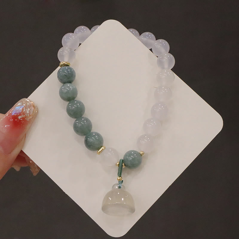 Bracelet de protection en jade et agate blanche 8 mm avec boucle Lotus Peace