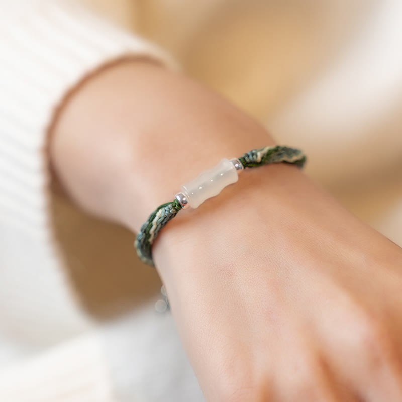 Bracelet en fil de jade blanc et bambou, force et chance
