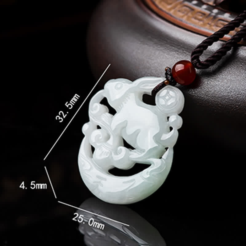 Collier pendentif croissant de lune en jade blanc pour la protection