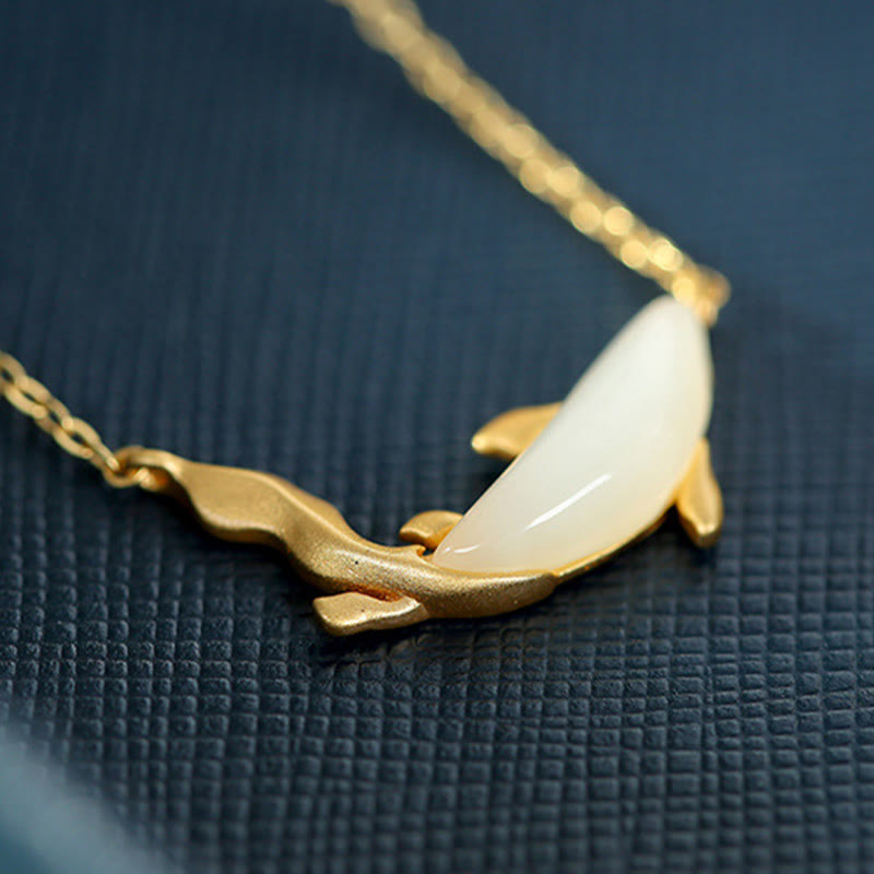 Collier porte-bonheur en jade blanc et dauphin | Argent sterling 925