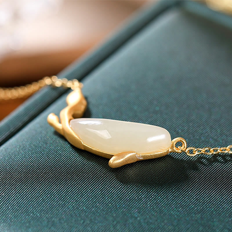 Collier porte-bonheur en jade blanc et dauphin | Argent sterling 925