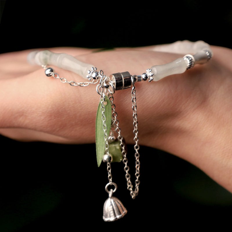 Bracelet du bonheur en jade blanc avec breloque lanterne en feuille de bambou
