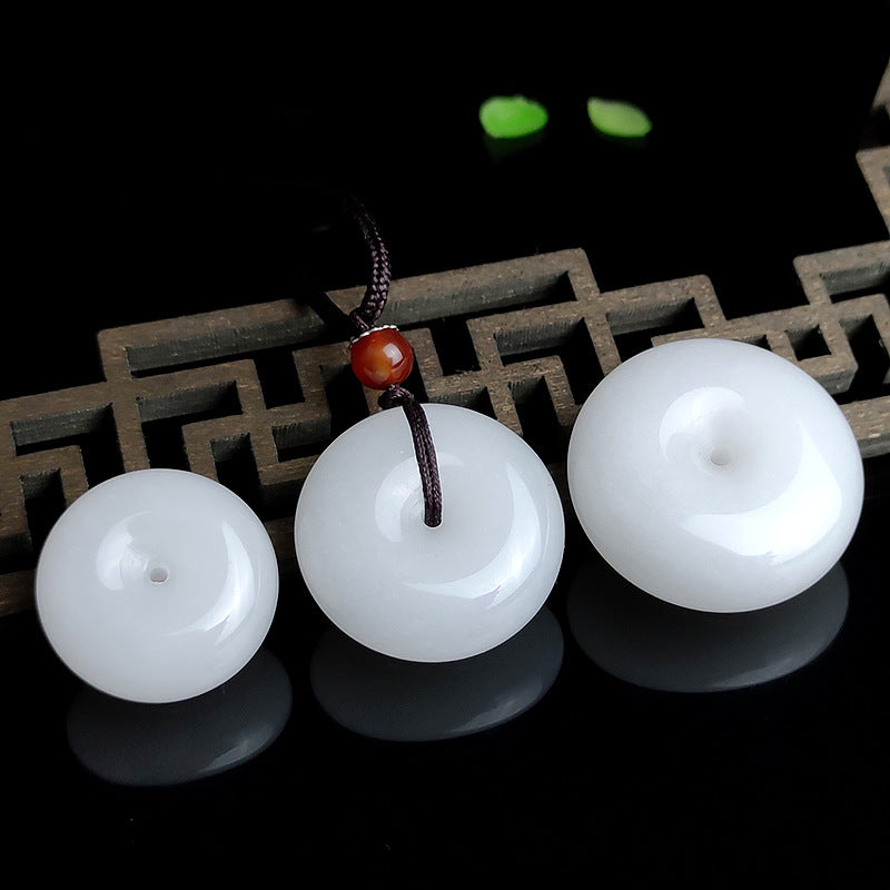 Collier avec boucle de paix en jade blanc, pendentif de bénédiction de 20 mm