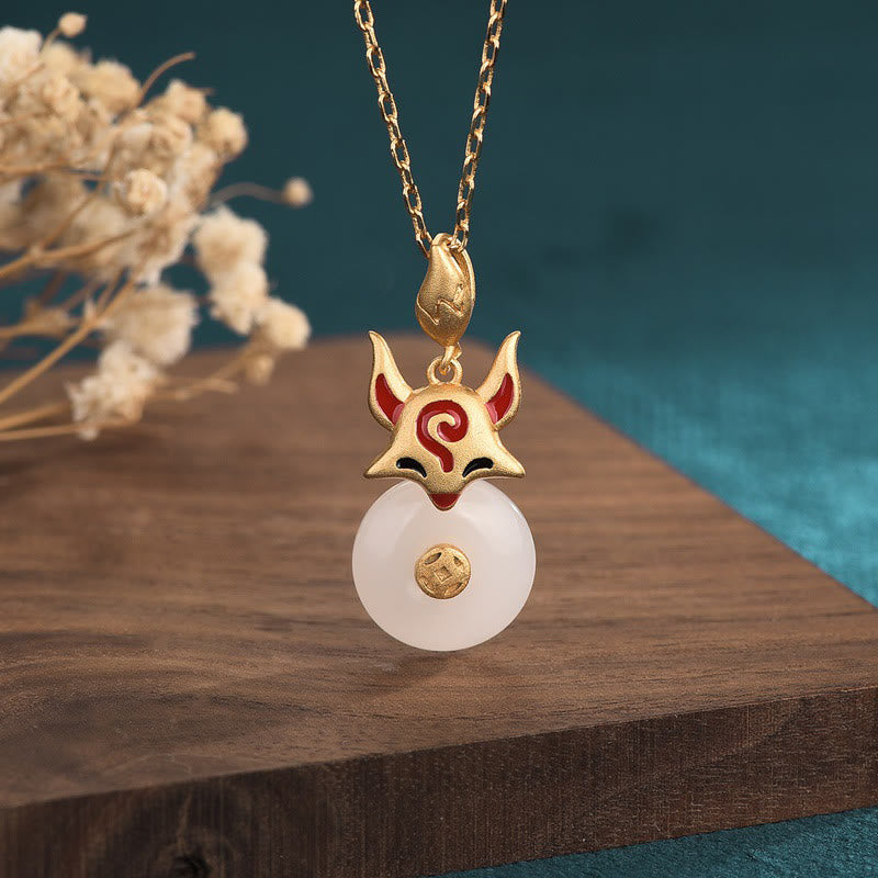 Collier de protection en jade blanc avec pendentif en forme de renard en cuivre