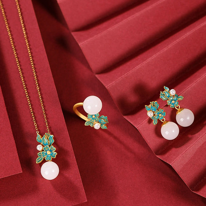 Collier, bague et boucles d'oreilles en jade blanc et argent avec perles de bénédiction