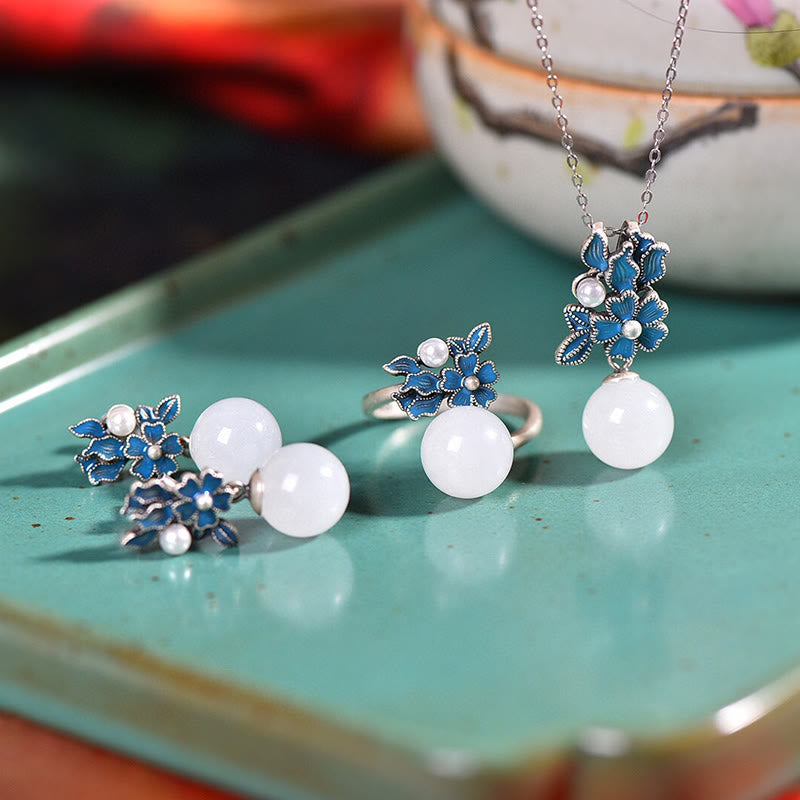 Collier, bague et boucles d'oreilles en jade blanc et argent avec perles de bénédiction