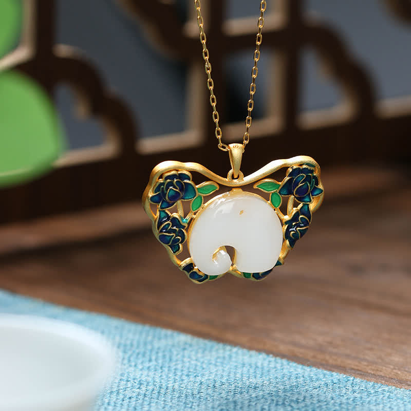 Collier Succès en Jade Blanc avec Éléphant Papillon Lotus