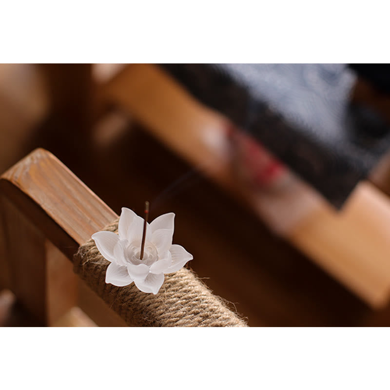 Brûleur d'encens en cristal Liuli Lotus blanc pour la méditation