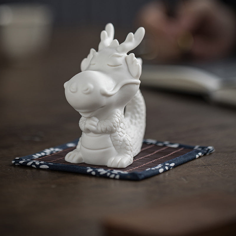 Statue de dragon chinois en porcelaine blanche | Charme Feng Shui