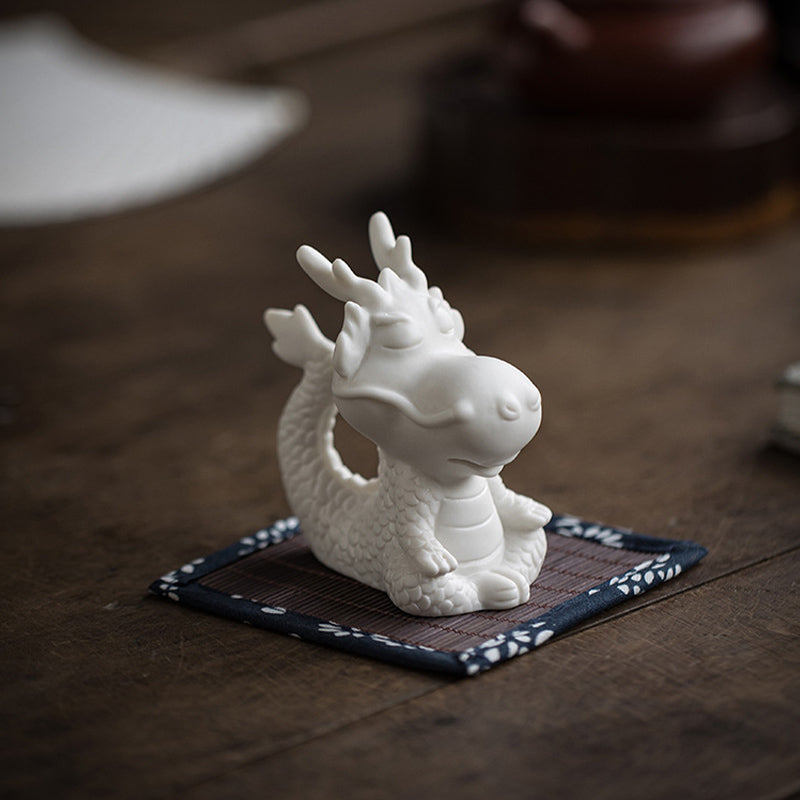 Statue de dragon chinois en porcelaine blanche | Charme Feng Shui