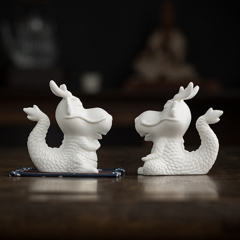 Statue de dragon chinois en porcelaine blanche | Charme Feng Shui