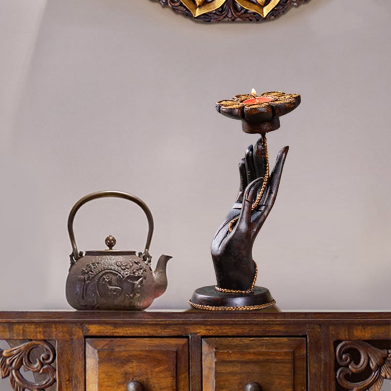 Bougeoir en bois motif main | Décoration spirituelle pour la maison