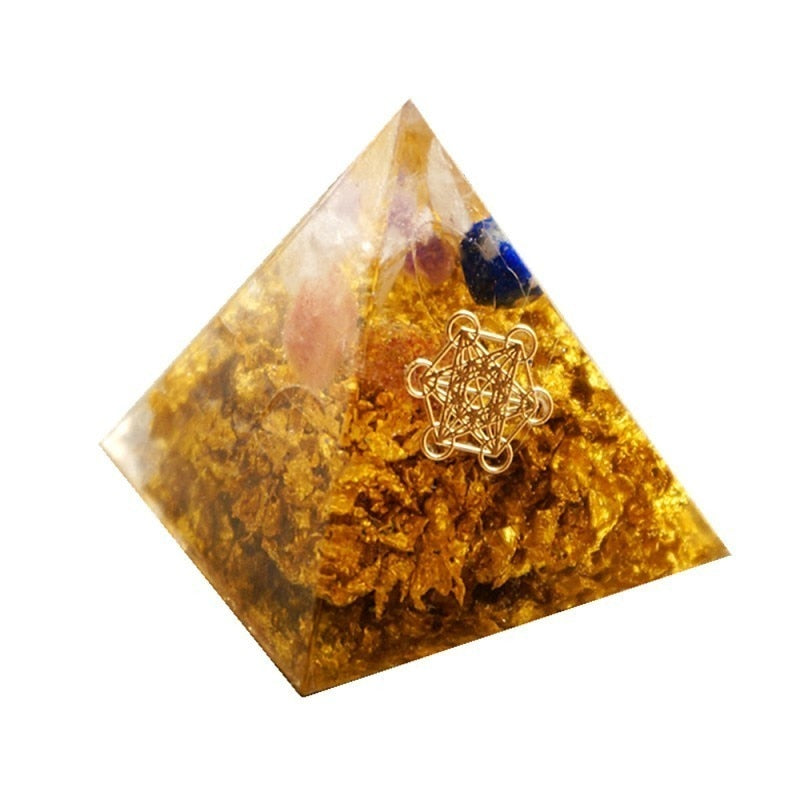 Pyramide d'orgone de l'Année de l'Abondance