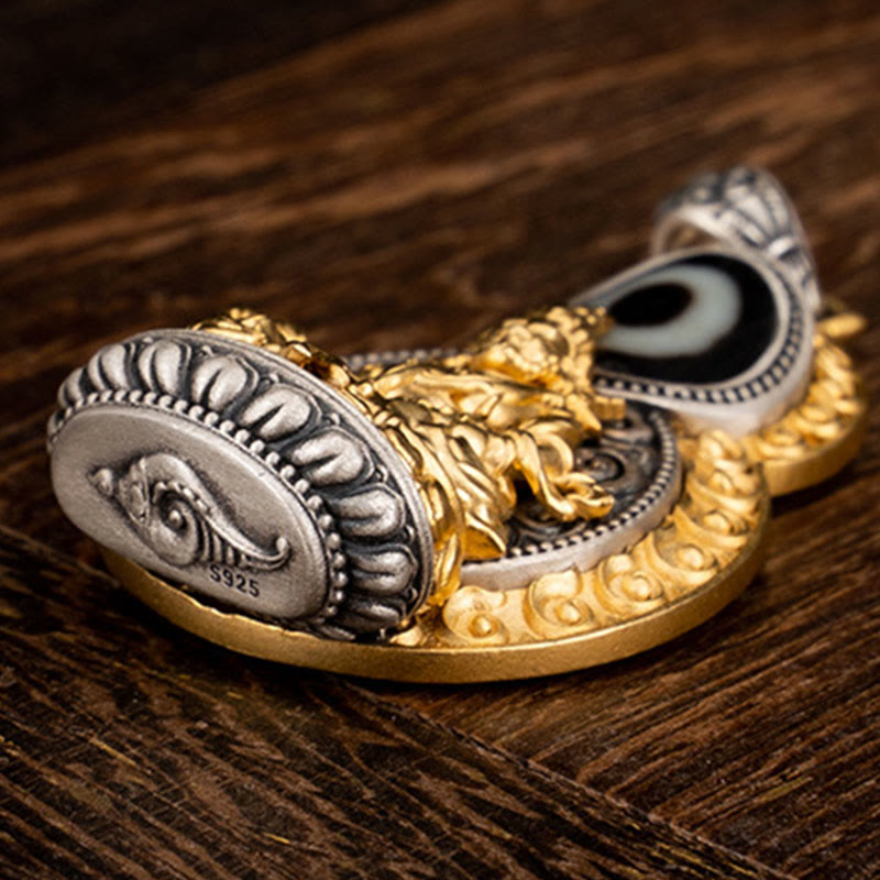 Pendentif collier jaune Jambhala Om Mani Padme Hum