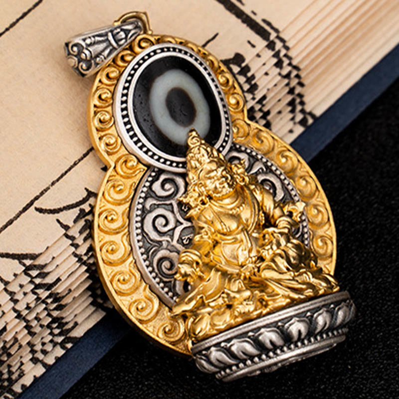 Pendentif collier jaune Jambhala Om Mani Padme Hum