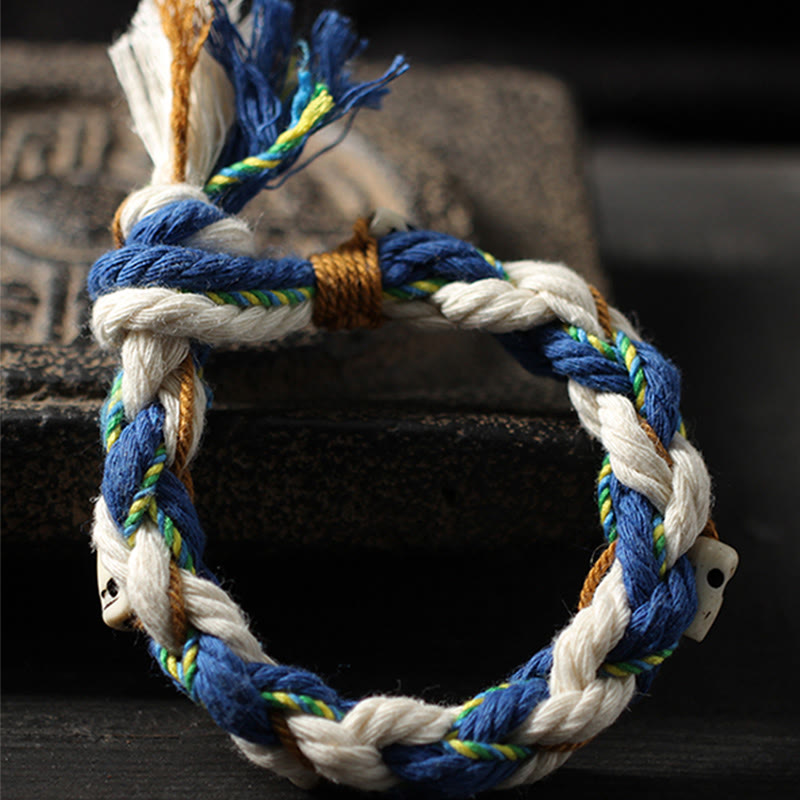 Bracelet en fil rouge Zakiram Wealth Goddess fabriqué à la main