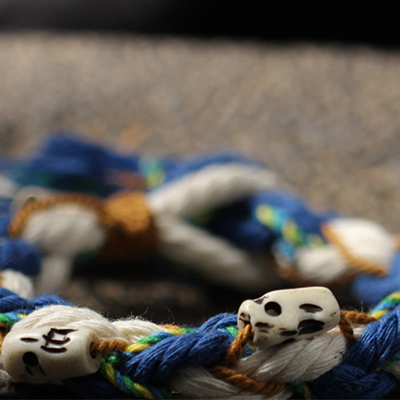 Bracelet en fil rouge Zakiram Wealth Goddess fabriqué à la main