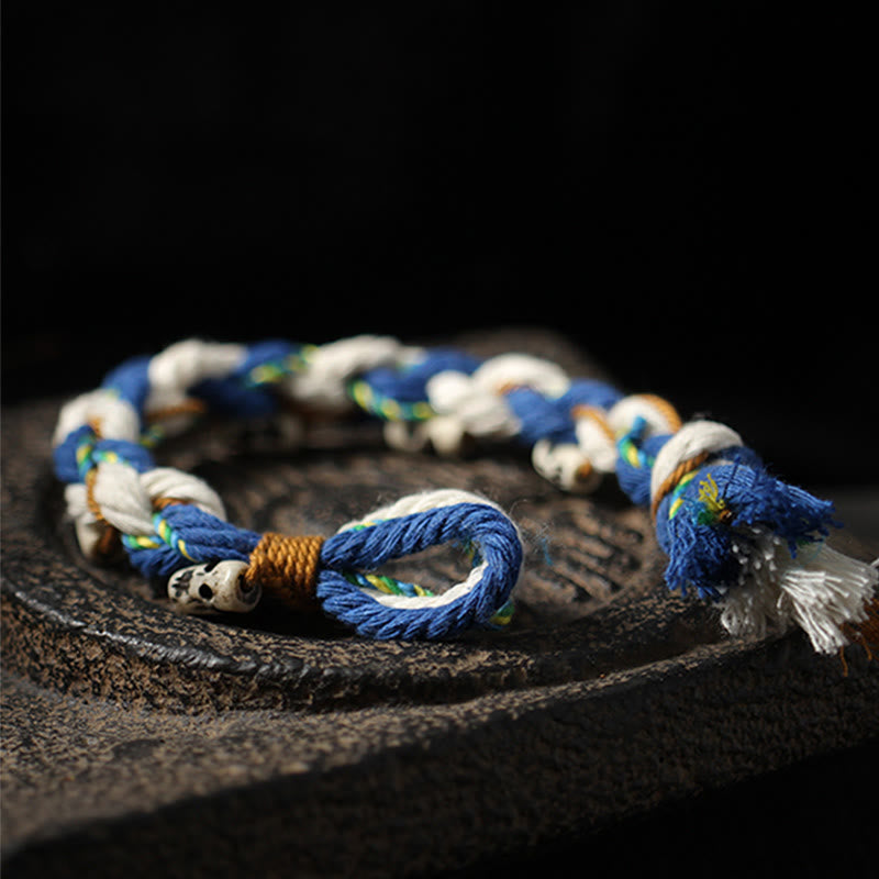 Bracelet en fil rouge Zakiram Wealth Goddess fabriqué à la main