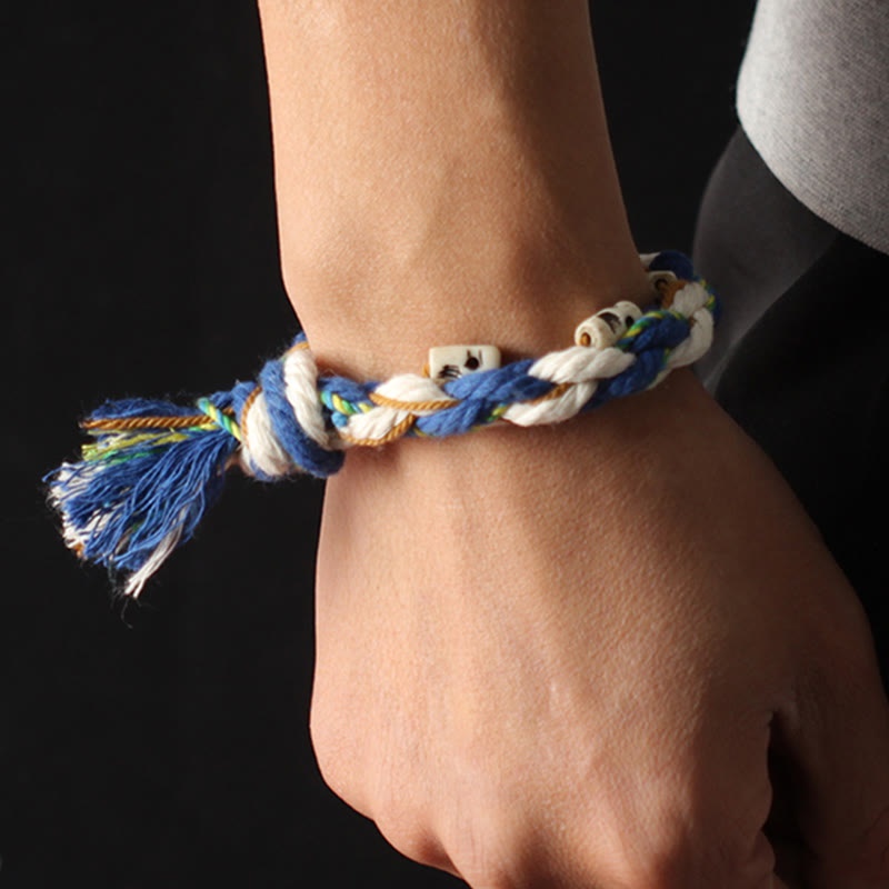 Bracelet en fil rouge Zakiram Wealth Goddess fabriqué à la main