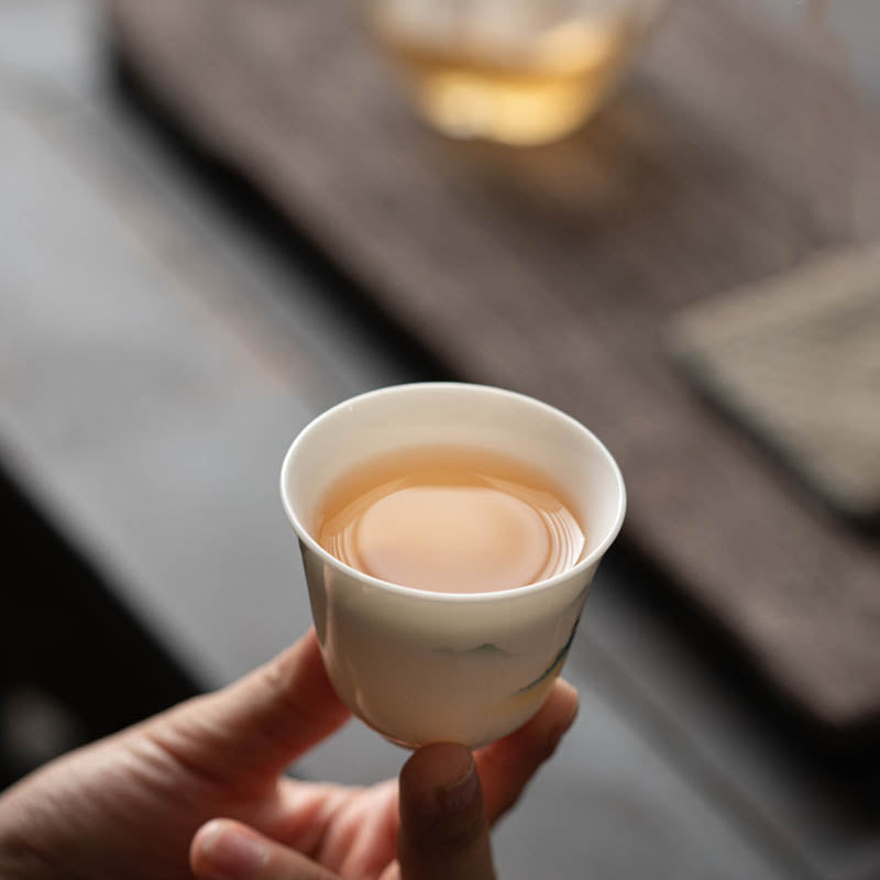 Tasse à thé zen en céramique avec motif fleur de lotus et montagne 100 ml